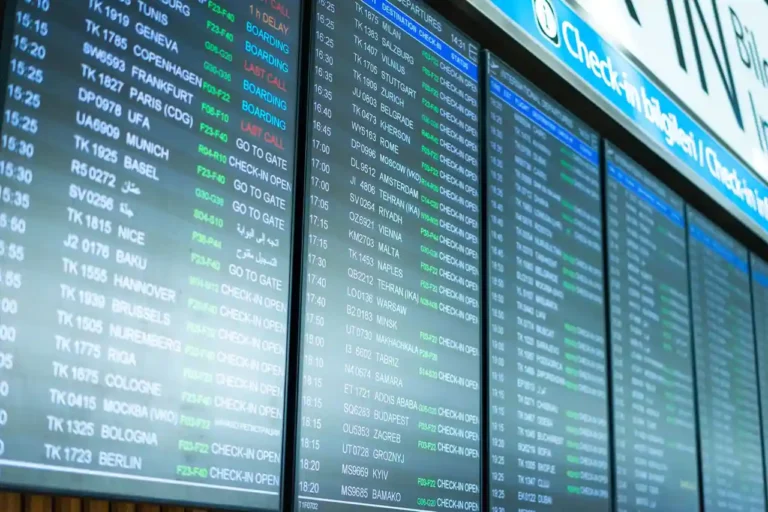 Billet d&rsquo;avion : où, quand et comment bien réserver