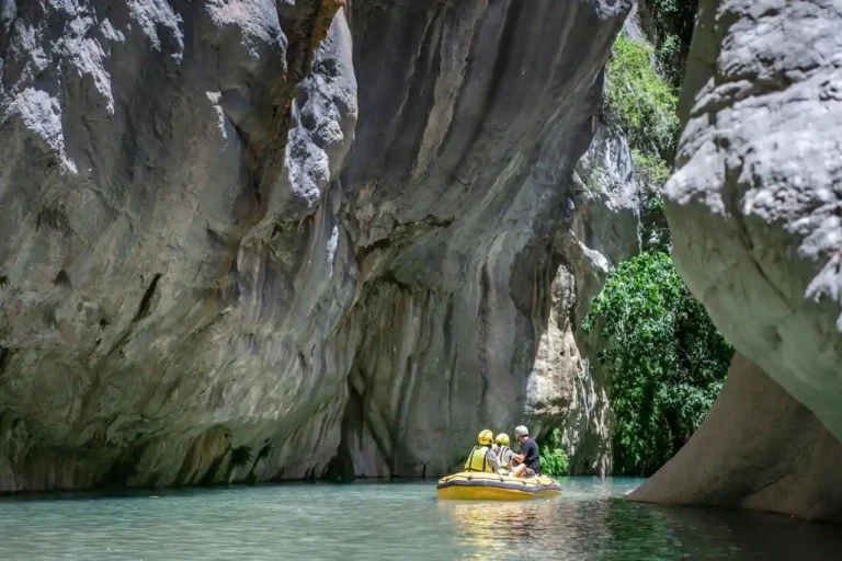 Camping en Ardèche : où s&rsquo;installer et bien choisir