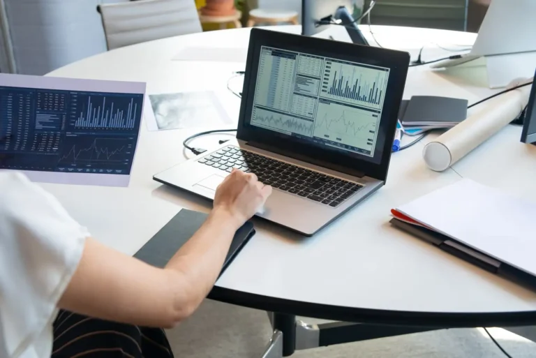 Comparer deux listes : méthode, outils et confidentialité