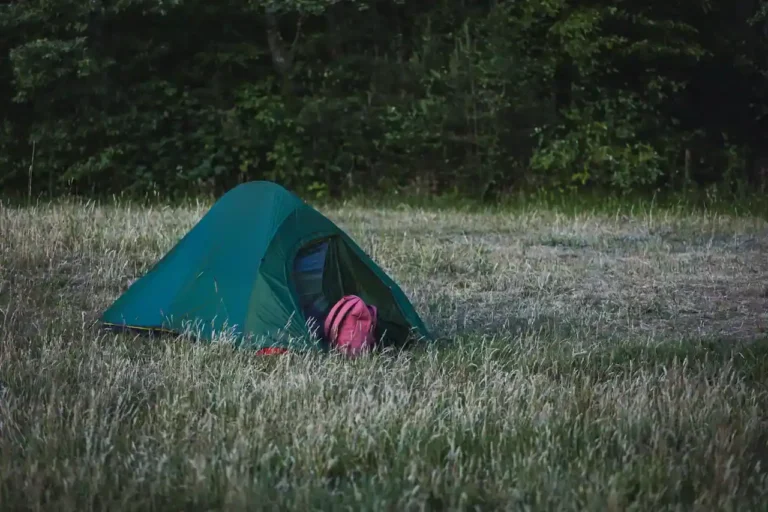 Camping pas cher : les leviers qui font vraiment baisser la note
