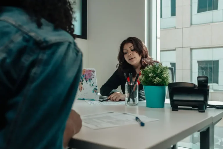 France Services : ce qu&rsquo;on peut y faire et quoi apporter
