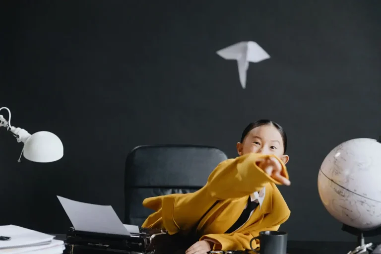 Comment faire un avion en papier qui vole vraiment