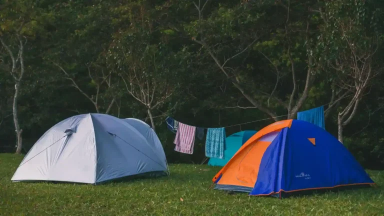 Camping municipal : ce que le mot veut vraiment dire